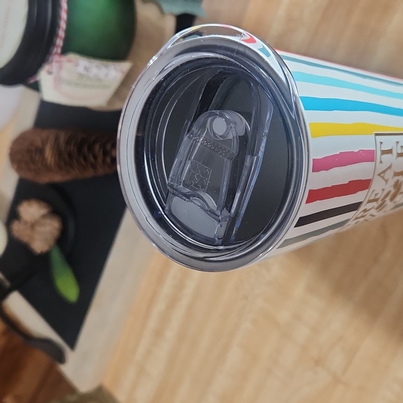 GREAT WOLF LODGE DRINK CARAFFE - Picture 4 of 9